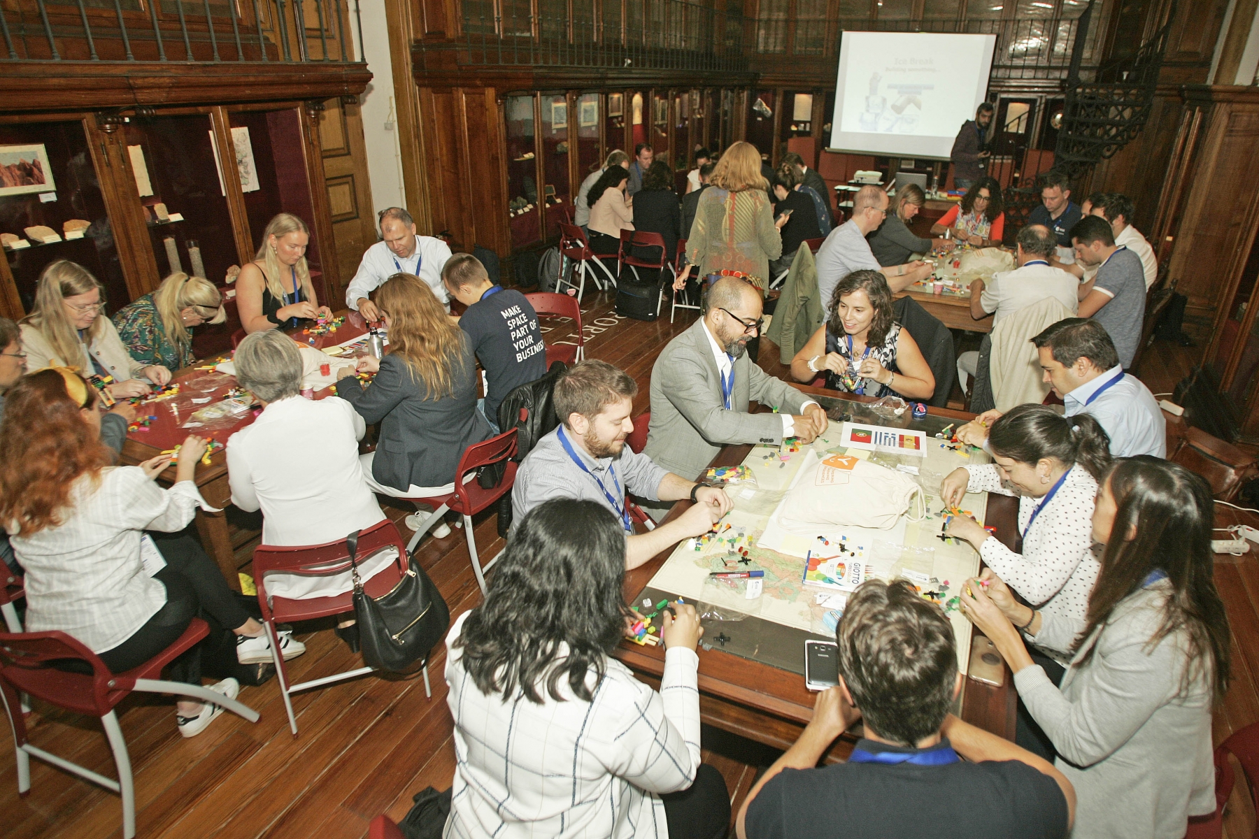 The network shared hands-on collaborative workshops fostering new space businesses. Image credit:Luís Carregã