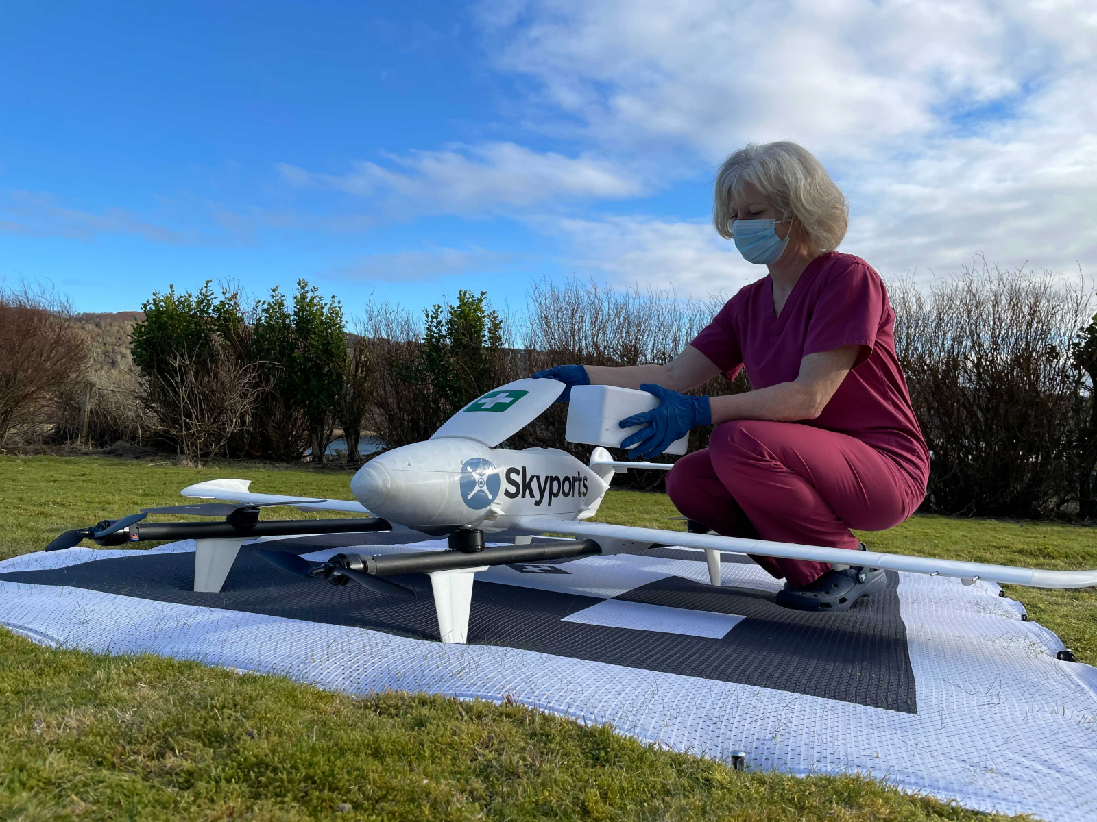 During the trial, Skyports’ drones carried medical test kits and samples, along with medical supplies. 