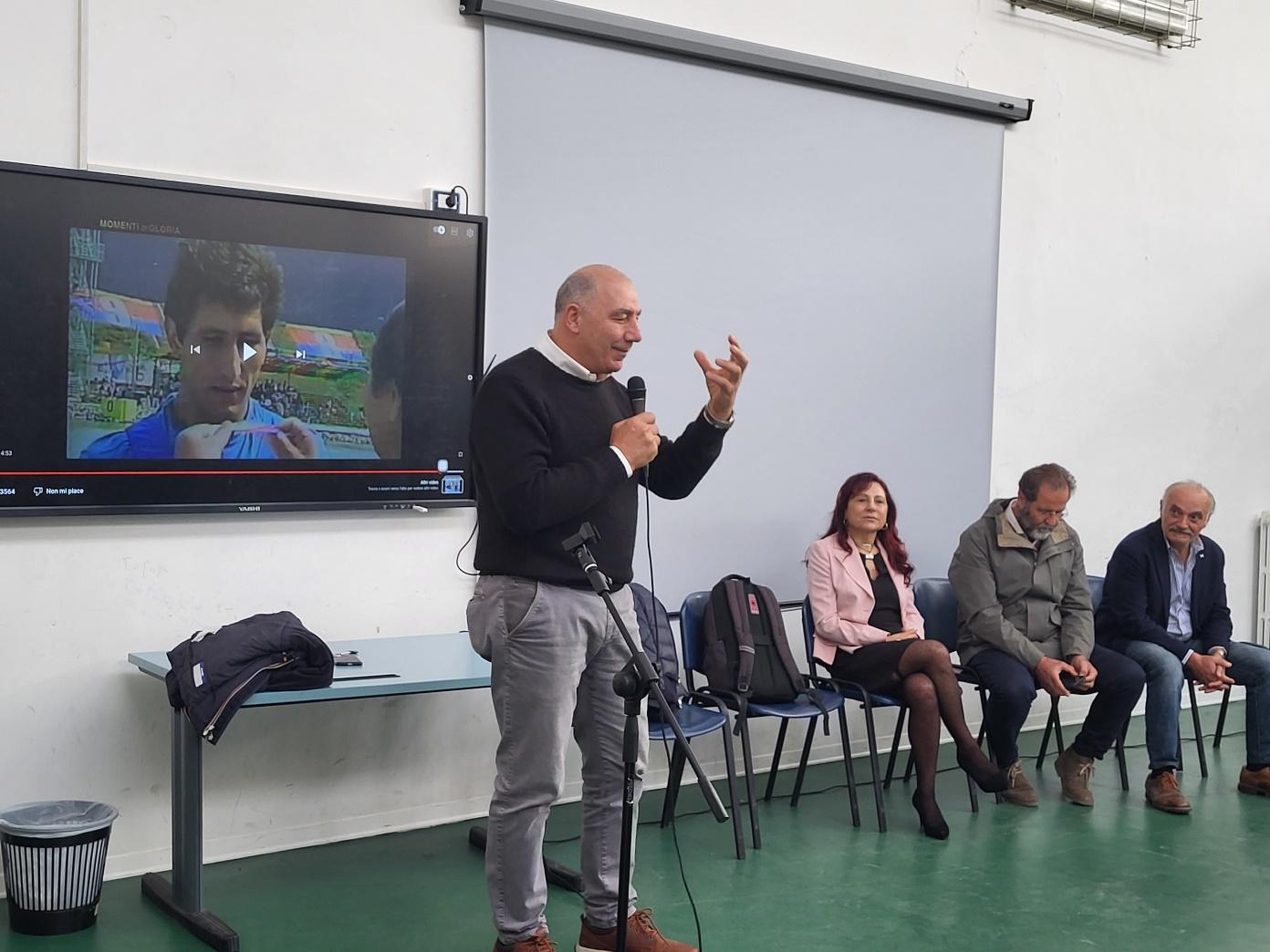The speech by the President of the Italian Rowing Federation, Giuseppe Abbagnale, winner of two Olympic titles (1984-1988) and seven world titles in rowing